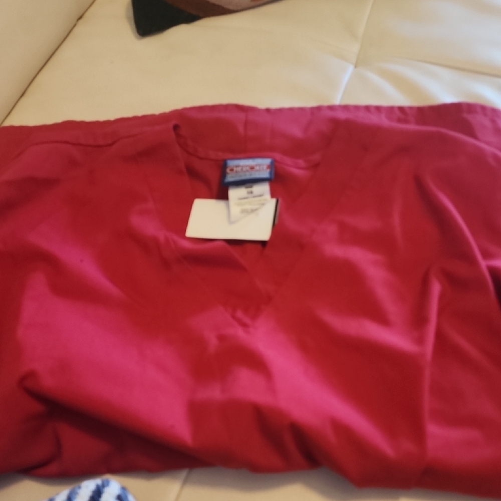 Cherokee Workwear Red Scrub Top – Size Xs